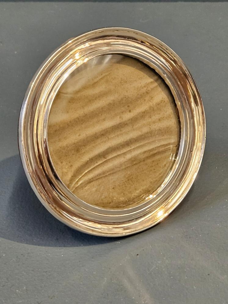 Circular Silver Photo Frame  - Image 2