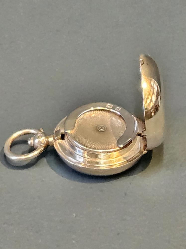 Early George V Polished Silver Sovereign Case  - Image 3