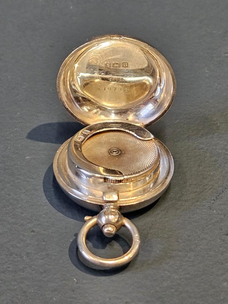 Early George V Polished Silver Sovereign Case  - Image 2