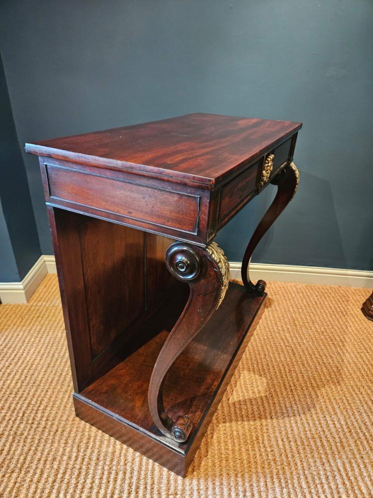 Fine Quality Regency Mahogany Console Table  - Image 7