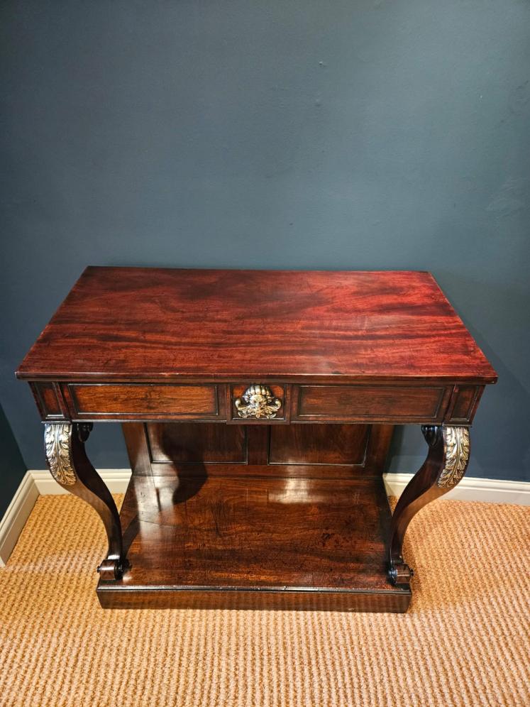 Fine Quality Regency Mahogany Console Table  - Image 2