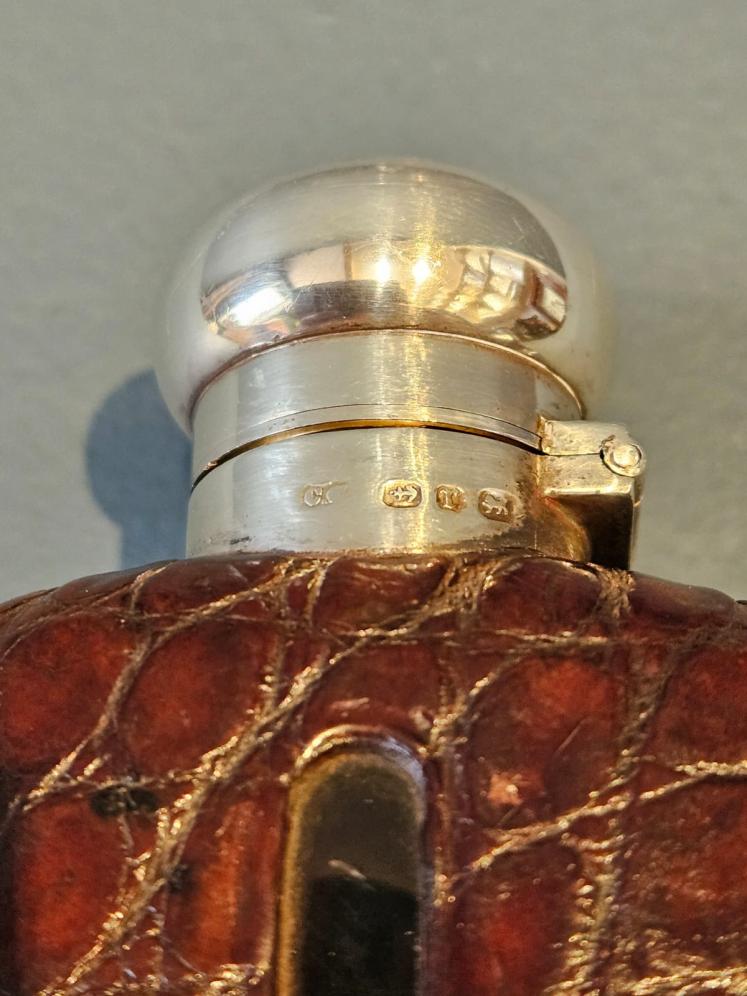 Victorian Silver and Crocodile Skin Hip Flask - Image 3