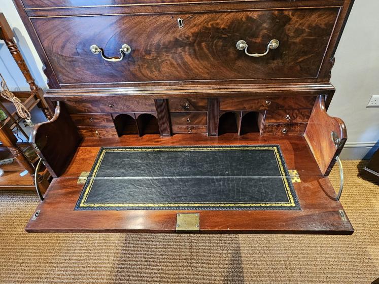 George III Mahogany Secretaire Chest on Chest - Image 4