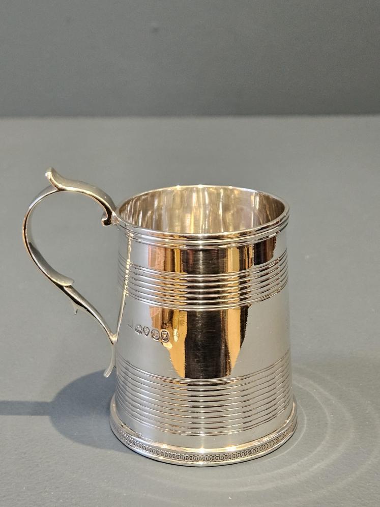 Early Victorian Silver Mug - Image 9
