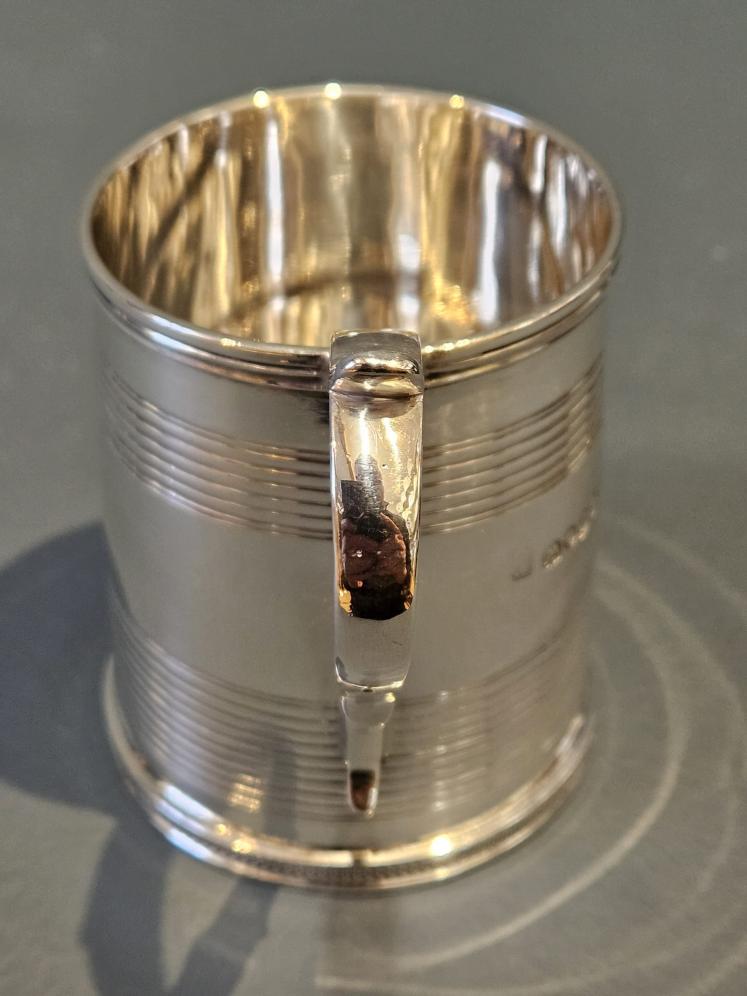 Early Victorian Silver Mug - Image 5