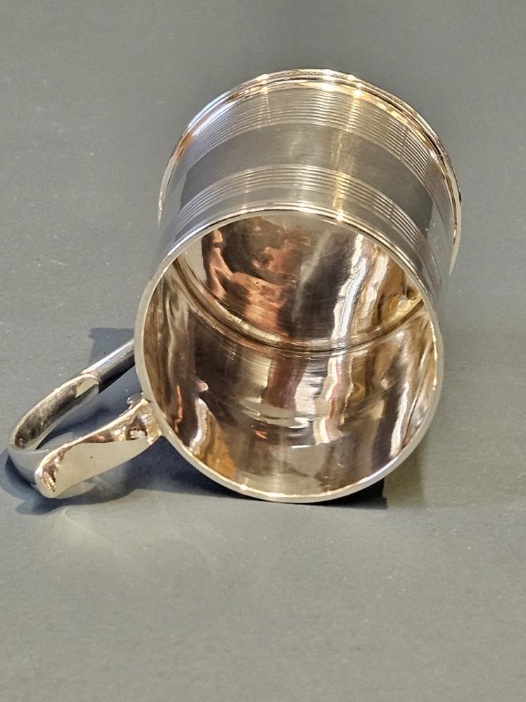 Early Victorian Silver Mug - Image 2