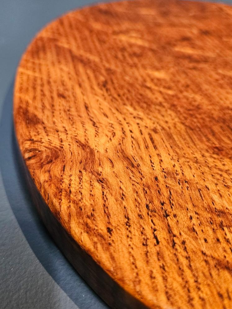 Thompson's of Kilburn Mouseman Cheese Board - Image 3