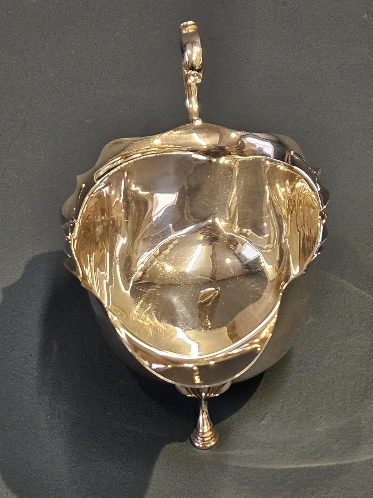 George V Silver Sauce Boat - Image 4