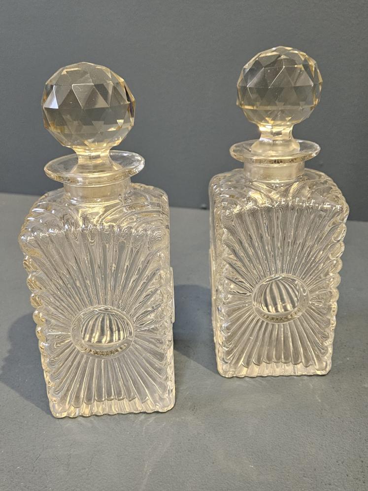 Victorian Oak and Silver Plated 2 Bottle Tantalus  - Image 8