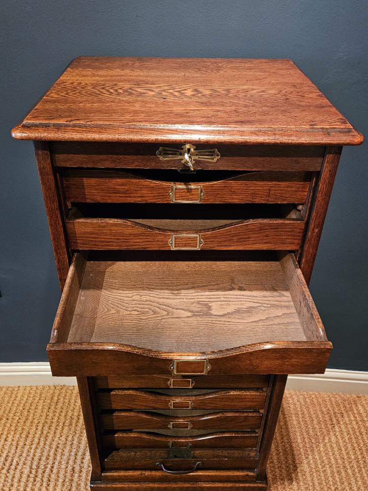 Victorian Oak Tambour Front Filing Cabinet  - Image 6