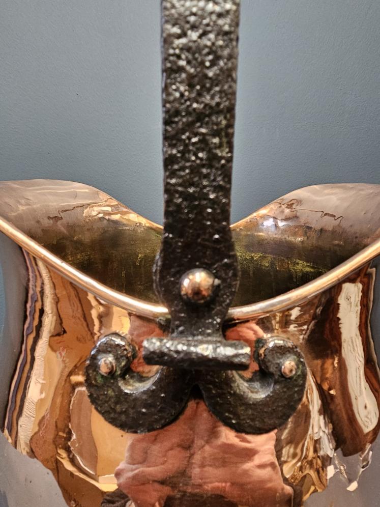Arts and Crafts Copper and Wrought Iron Coal Scuttle - Image 4