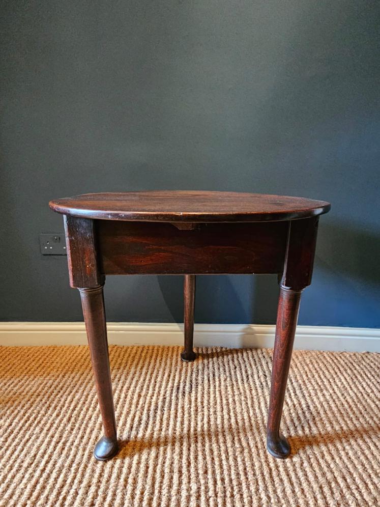 George III Elm Pad Foot Cricket Table - Image 4