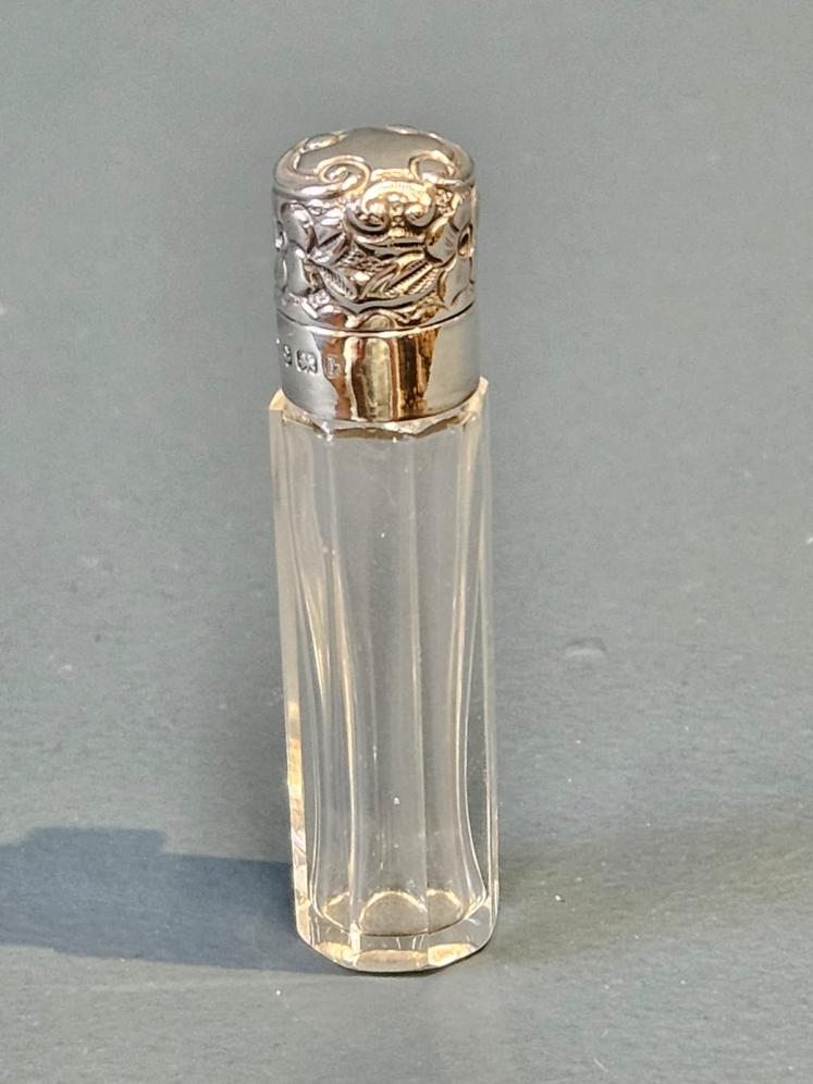 Silver and Crystal Scent File - Image 1