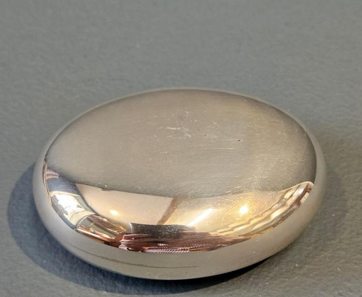Edwardian Small Silver Squeeze Tobacco Pebble - Video