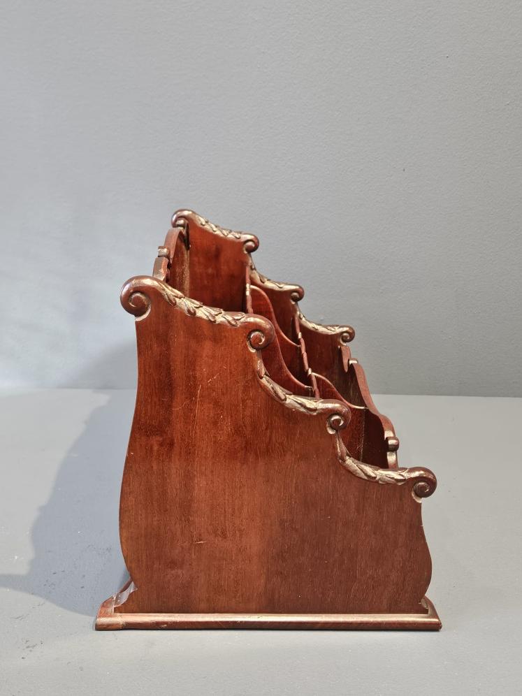 Outstanding Quality Victorian Figured Mahogany Waterfall Letter Rack - Image 4
