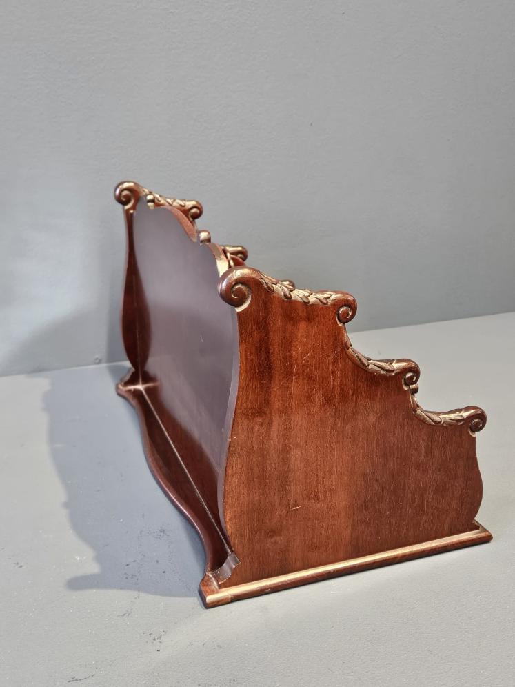 Outstanding Quality Victorian Figured Mahogany Waterfall Letter Rack - Image 2