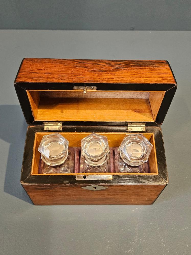 Victorian Rosewood Scent Box and Bottles - Image 3