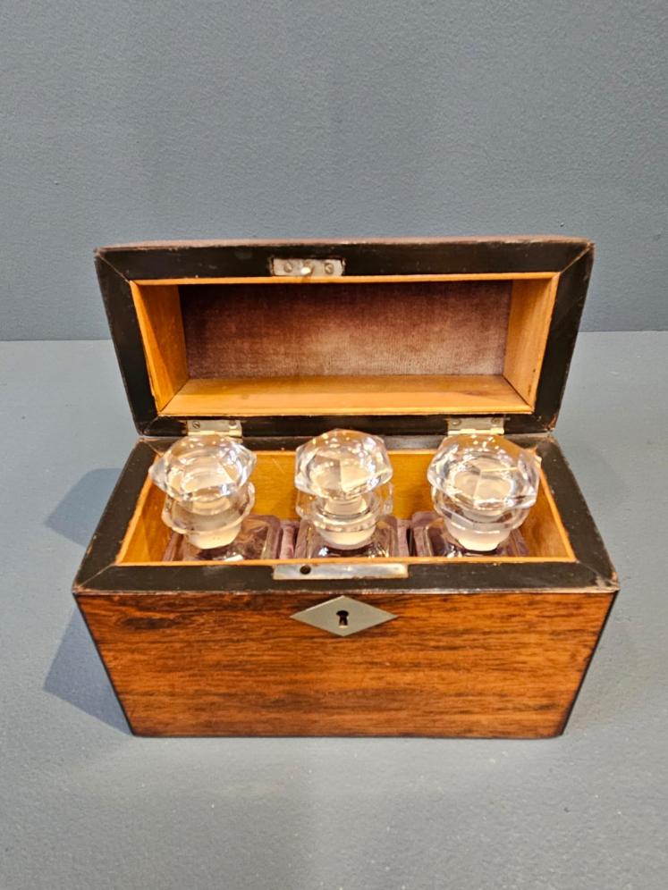 Victorian Rosewood Scent Box and Bottles - Image 2