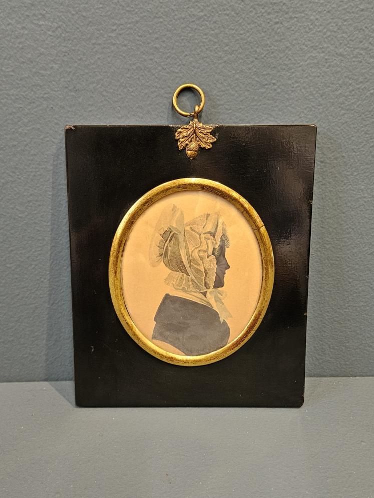 Victorian Framed Silhouette of a Lady - Image 1
