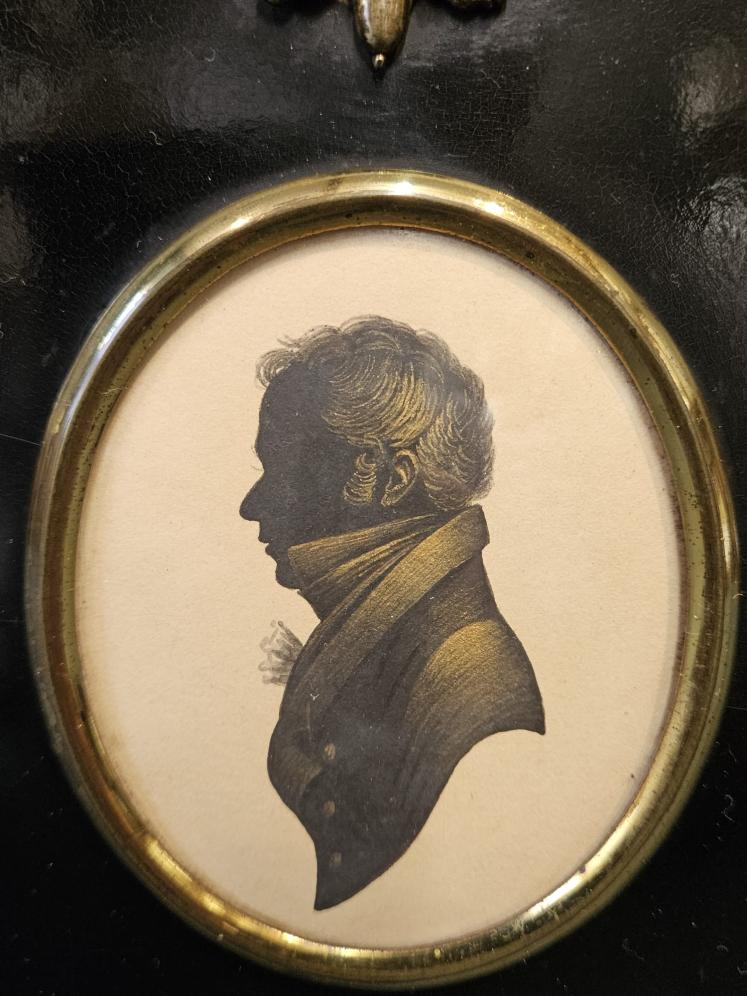 Victorian Framed Silhouette of a Gentleman - Image 5