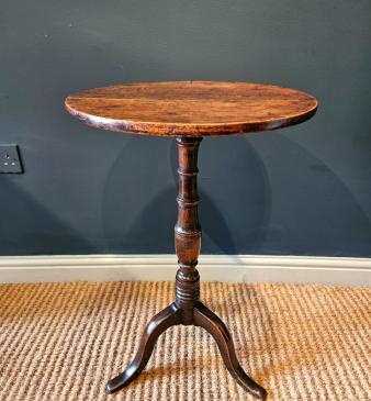 Small George III Oak Tripod Table - Image