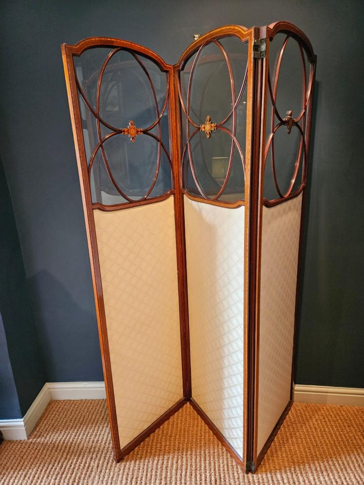 Outstanding Quality Edwardian Inlaid Mahogany Room Screen - Image 1
