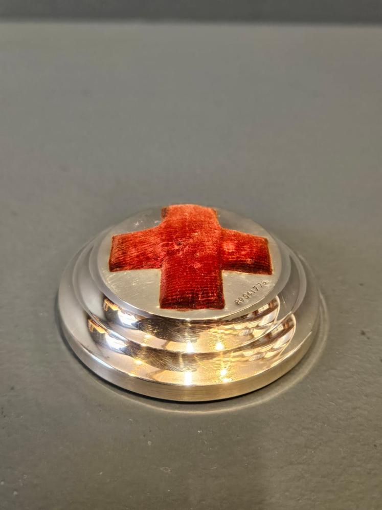 Rare Edwardian British Red Cross Silver Pin Cushion Paperweight - Image 1
