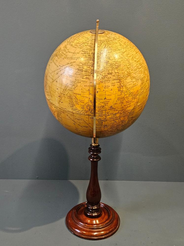 Superior Quality 1920's Geographia 10" Globe on Mahogany Pedestal - Image 3