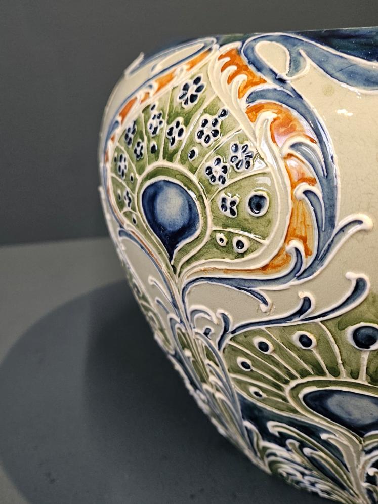 Moorcroft Peacock Feathers Florin Jardiniere - Image 6
