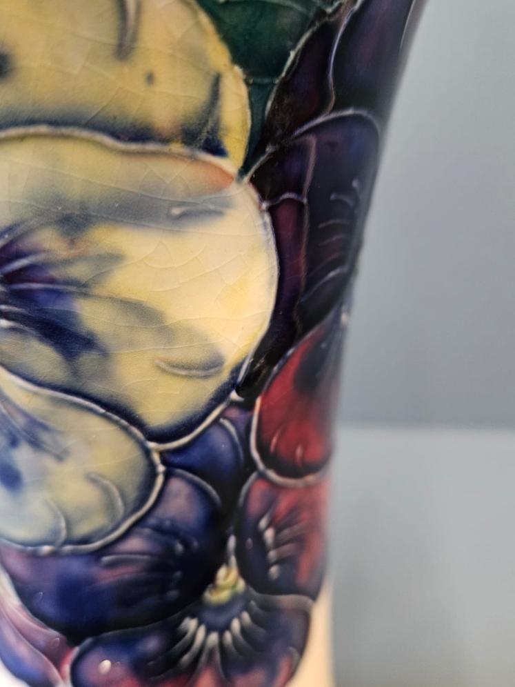 Moorcroft Pansy on White Vase - Image 5
