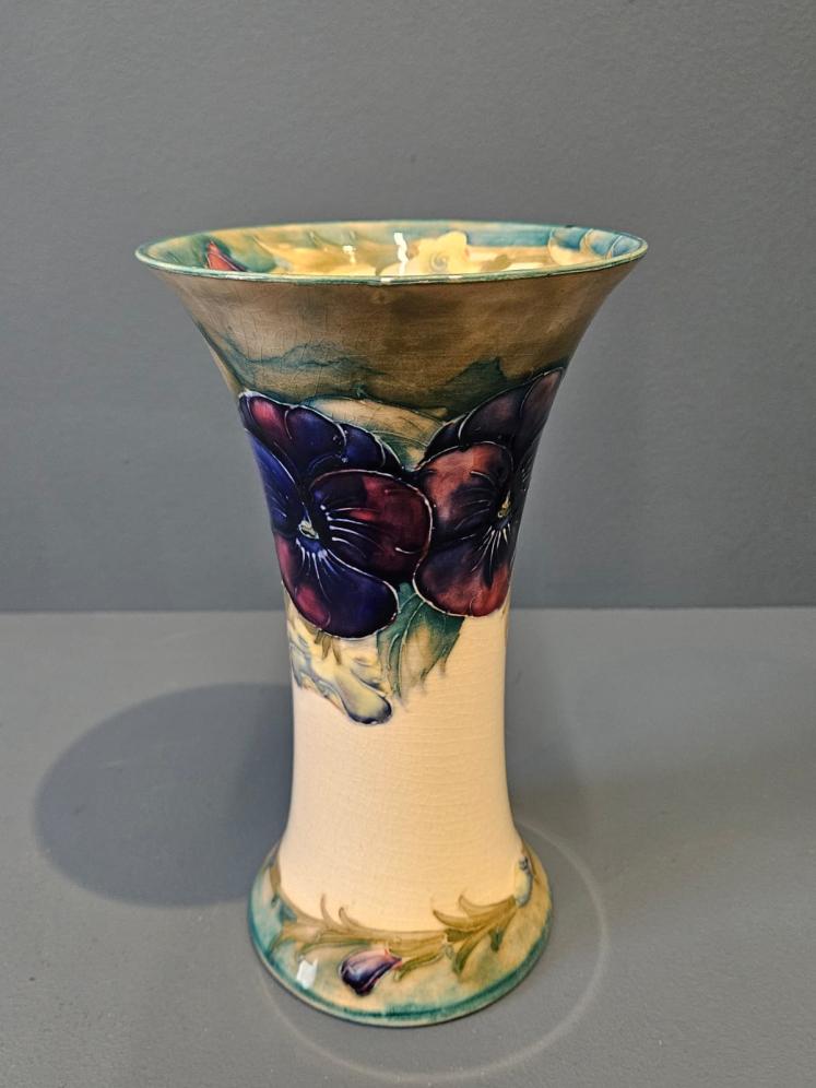 Moorcroft Pansy on White Vase - Image 3