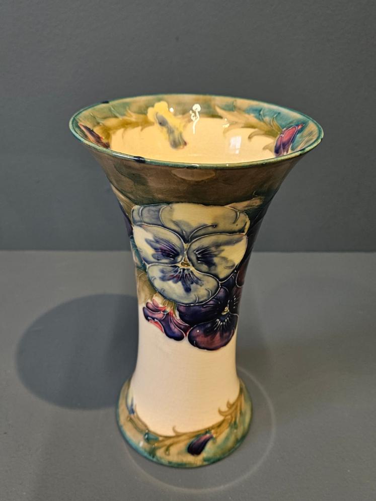 Moorcroft Pansy on White Vase - Image 1