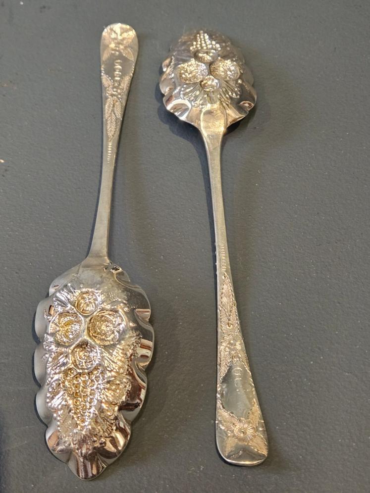 Georgian Silver Berry Spoons  - Image 4