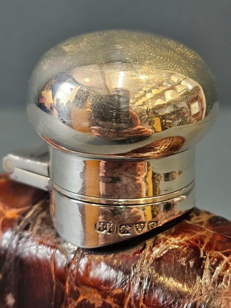 Hukin & Heath Silver Hip Flask  - Image 3