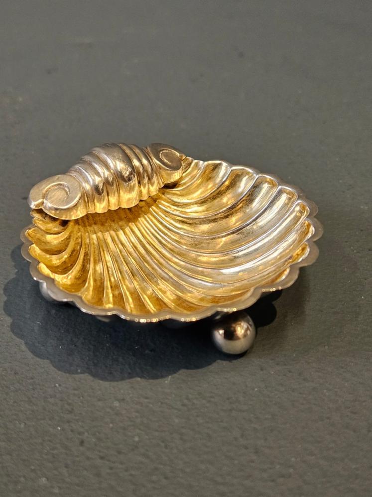 Pair of Victorian Silver Gilt Salts - Image 4