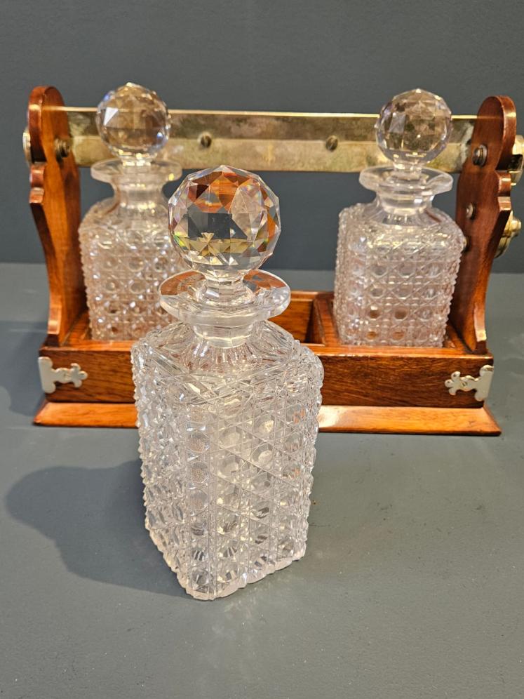 Victorian Oak and Silver Plated Three Bottle Tantalus - Image 3