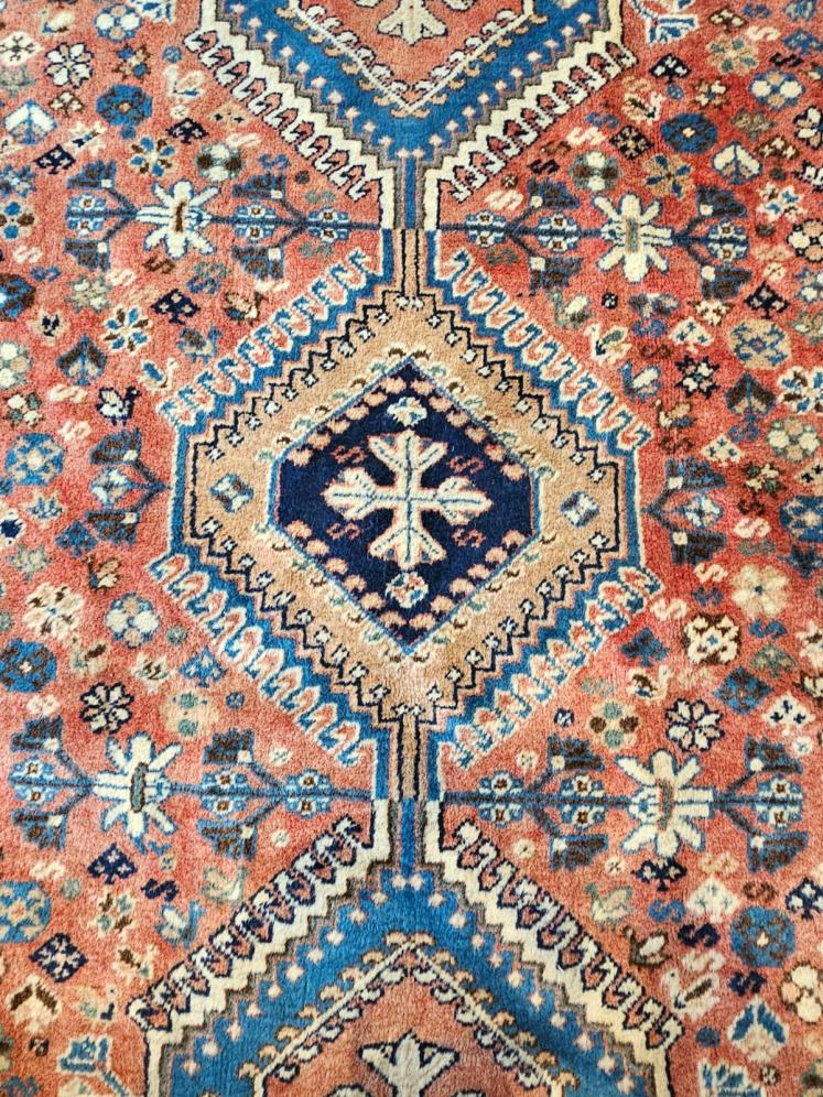Persian Hand Knotted Qashqai Pure Wool Rug  - Image 7