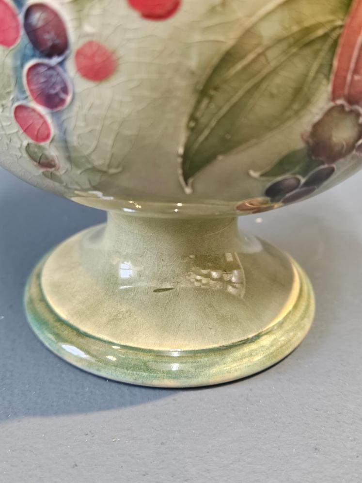 Rare Liberty Moorcroft Pomegranate on Green Pedestal Vase - Image 7