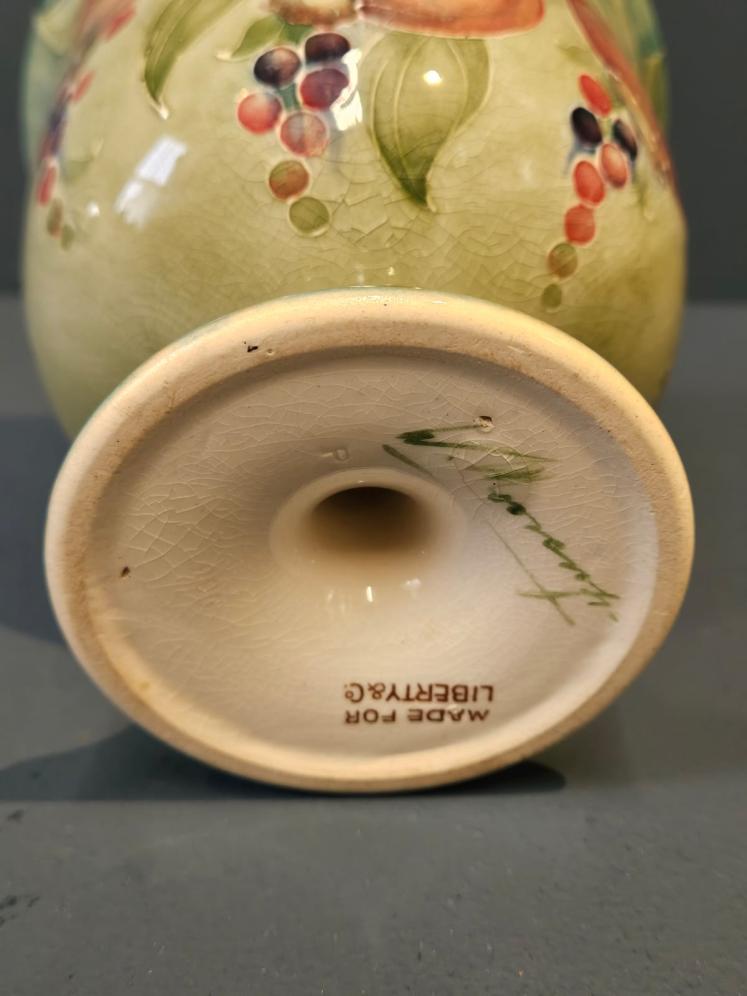 Rare Liberty Moorcroft Pomegranate on Green Pedestal Vase - Image 6