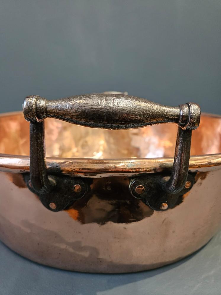Large Early Victorian Copper Cream Pan - Image 2