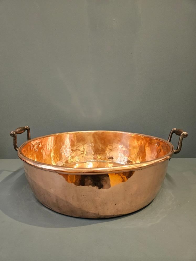Large Early Victorian Copper Cream Pan - Image 1