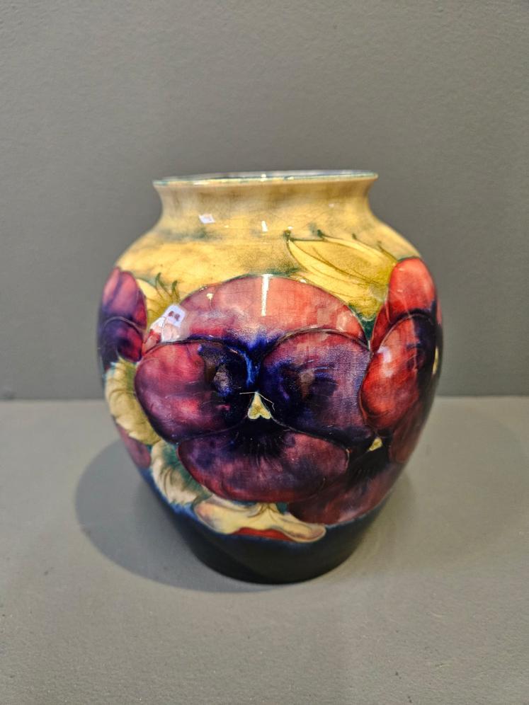 Early Moorcroft Pansy Grey Top Vase - Image 5