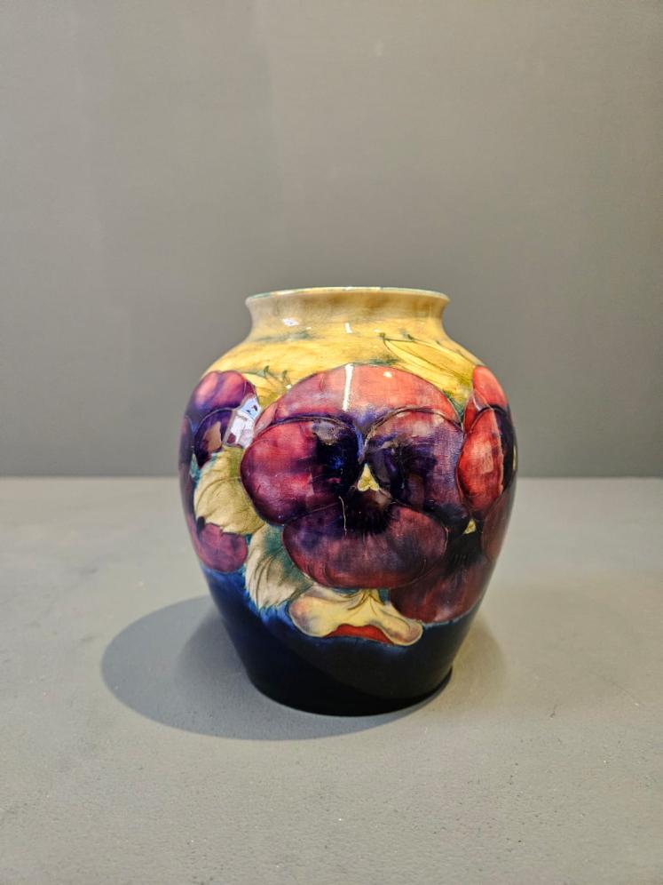 Early Moorcroft Pansy Grey Top Vase - Image 4