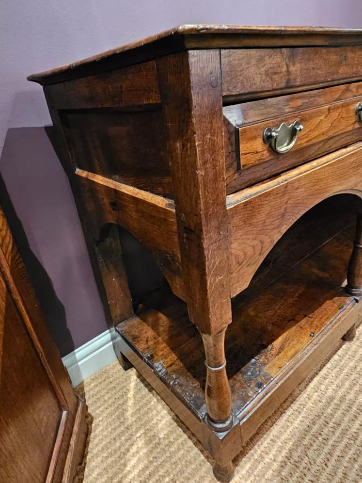 George III Oak Open Pot Board Dresser  - Image 10