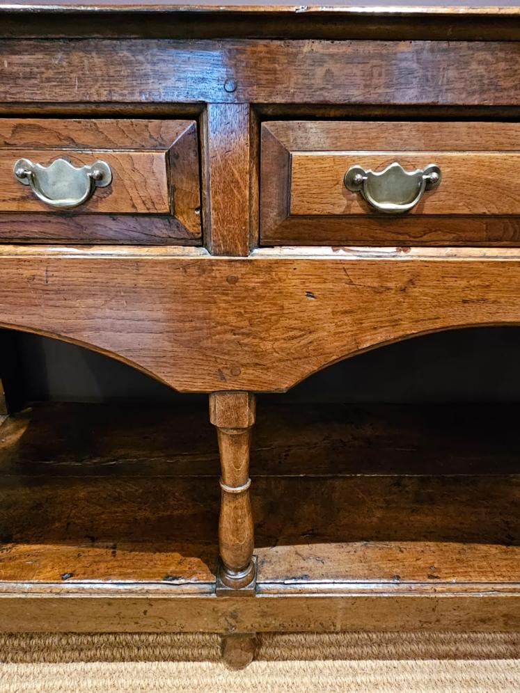 George III Oak Open Pot Board Dresser  - Image 6