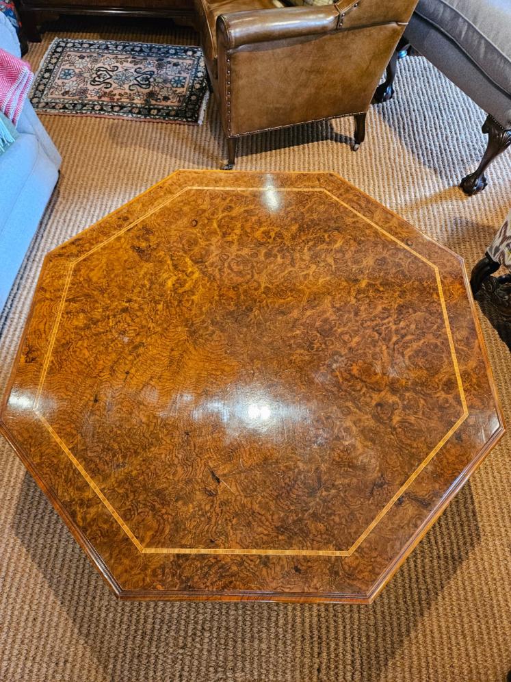 Large Superb Victorian Burr Walnut Octagonal Coffee Table  - Image 11