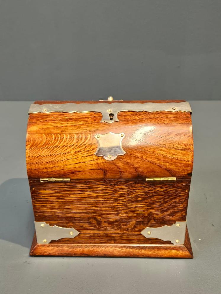 Victorian Oak and Silver Plated Butterfly Opening Tea Caddy - Image 4