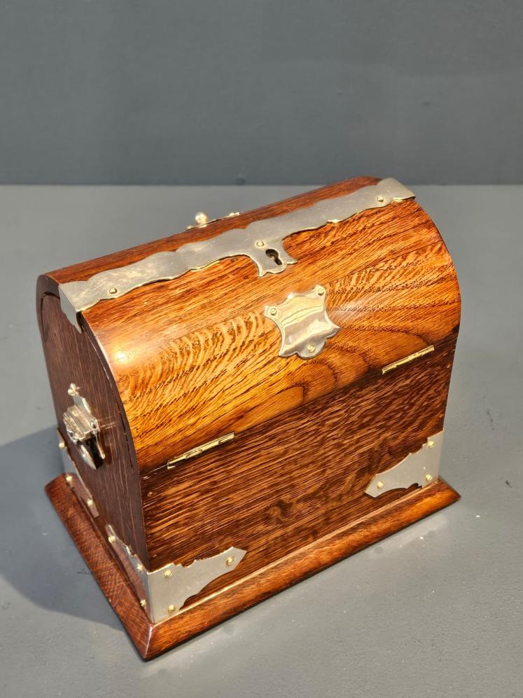 Victorian Oak and Silver Plated Butterfly Opening Tea Caddy - Image 1