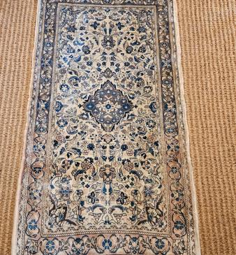 Persian Kashan Rug - Image