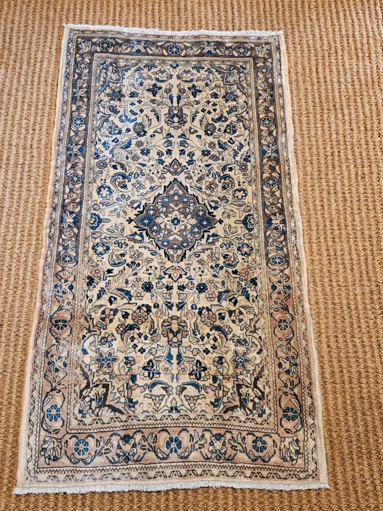 Persian Kashan Rug - Image 1